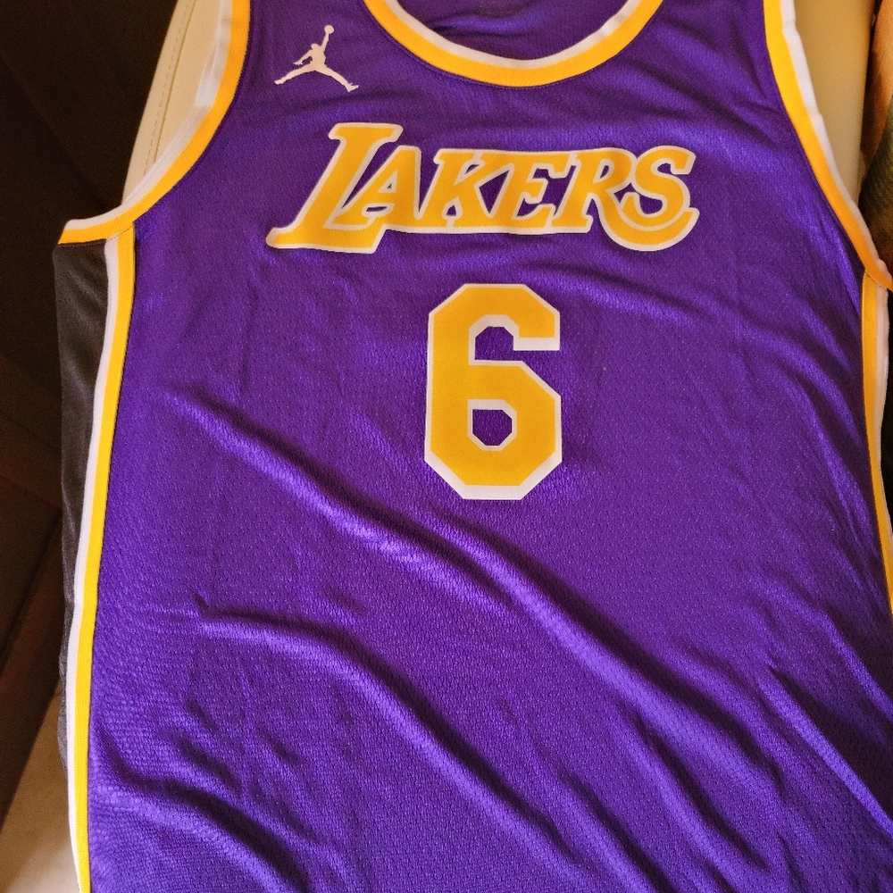 Lebron James Jersey